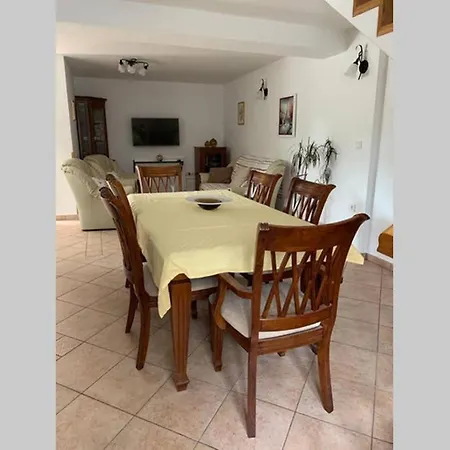 Nona Villa *